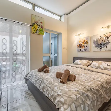 Apartment Seafront In Ta'xbiex Msida