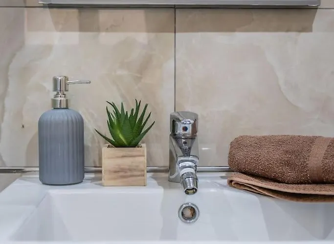 Seafront In Ta'xbiex * Msida