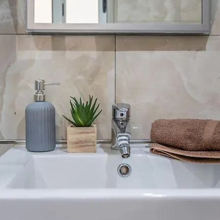 Seafront In Ta'xbiex * Msida