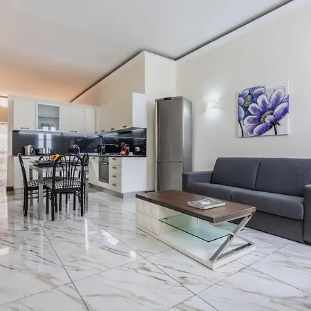 Seafront In Ta'xbiex * Msida