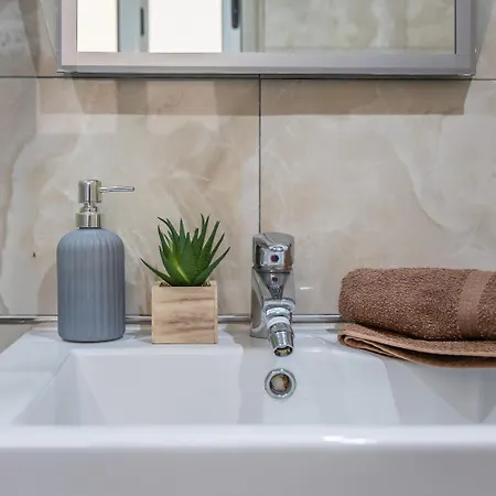 Seafront In Ta'xbiex Msida