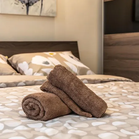 Seafront In Ta'xbiex Appartement *