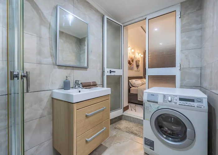 Apartament Seafront In Ta'xbiex