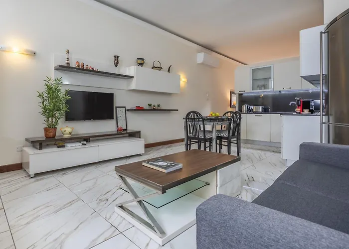 Seafront In Ta'xbiex * Msida